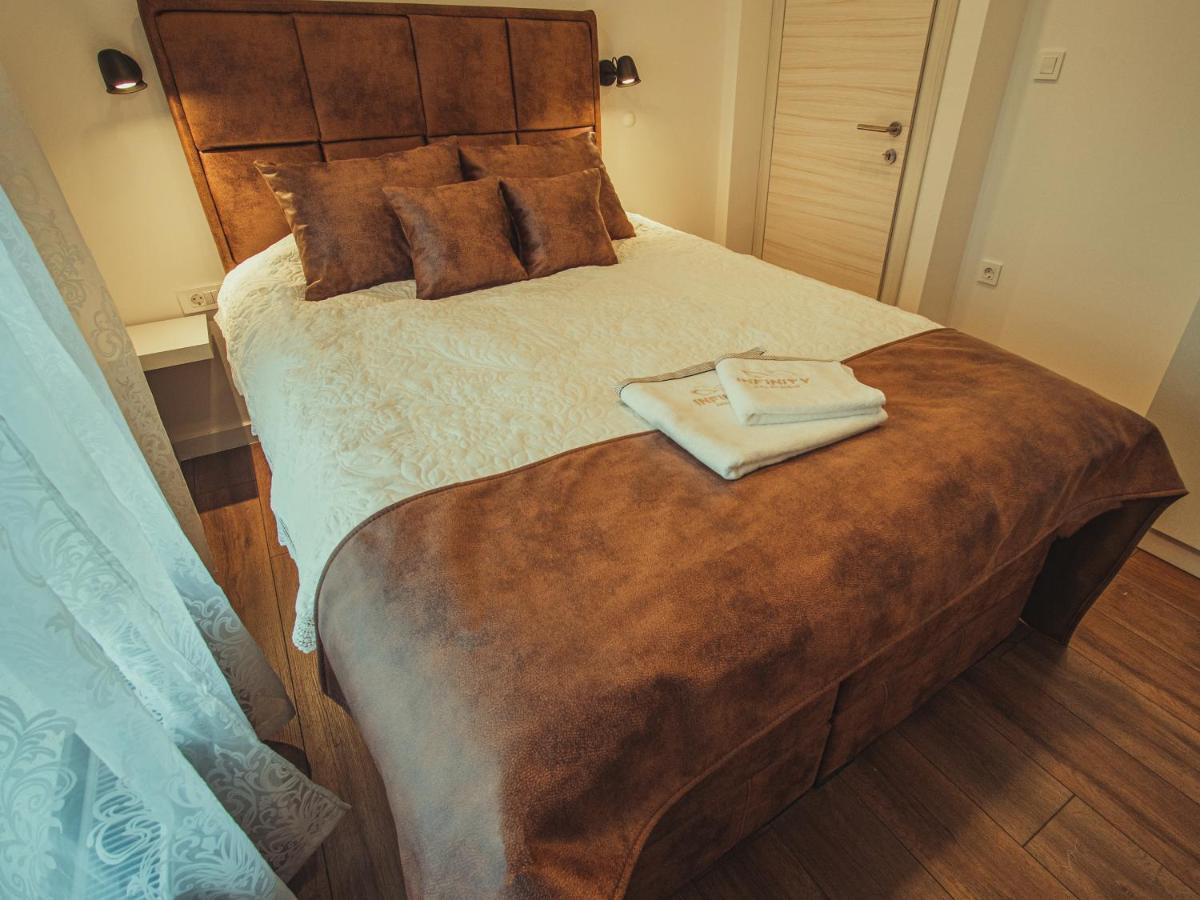 Apartmani Infinity Osijek Eksteriør billede
