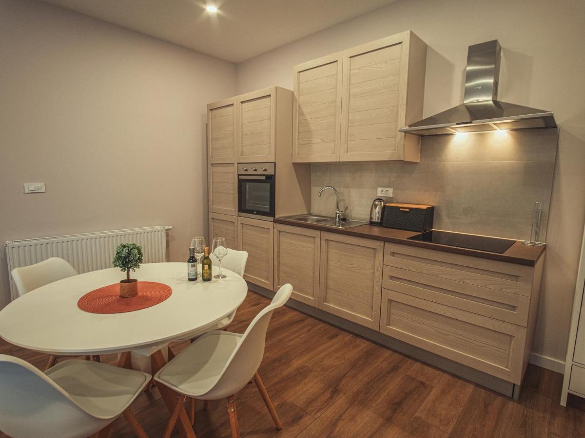 Apartmani Infinity Osijek Eksteriør billede