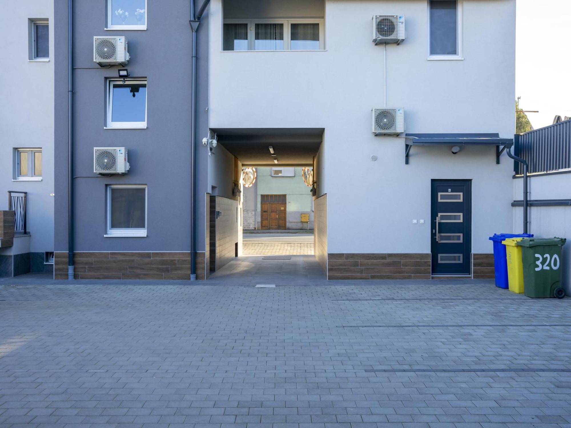 Apartmani Infinity Osijek Eksteriør billede
